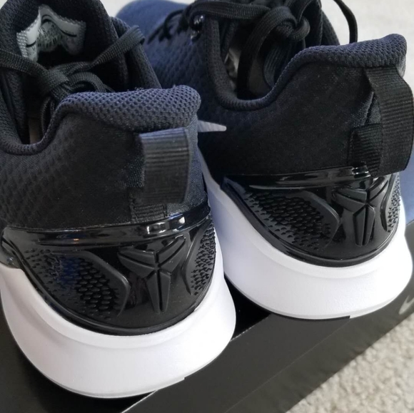 Nike Mamba Focus Kobe Men size 9.5 brand new w box - Picture 4 of 7